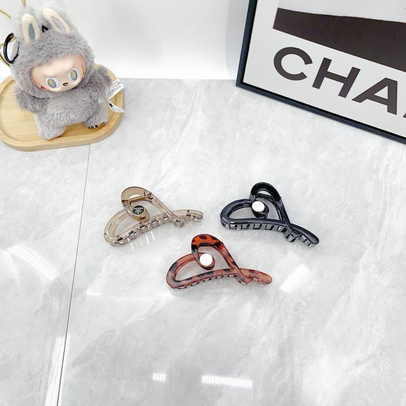Prada Hair Grab clip dx08